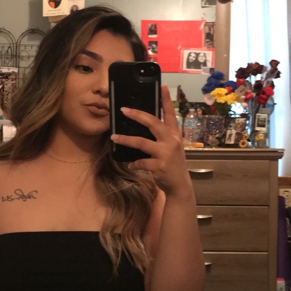 Meet your Posher, Crystal - Picture 1 of 1